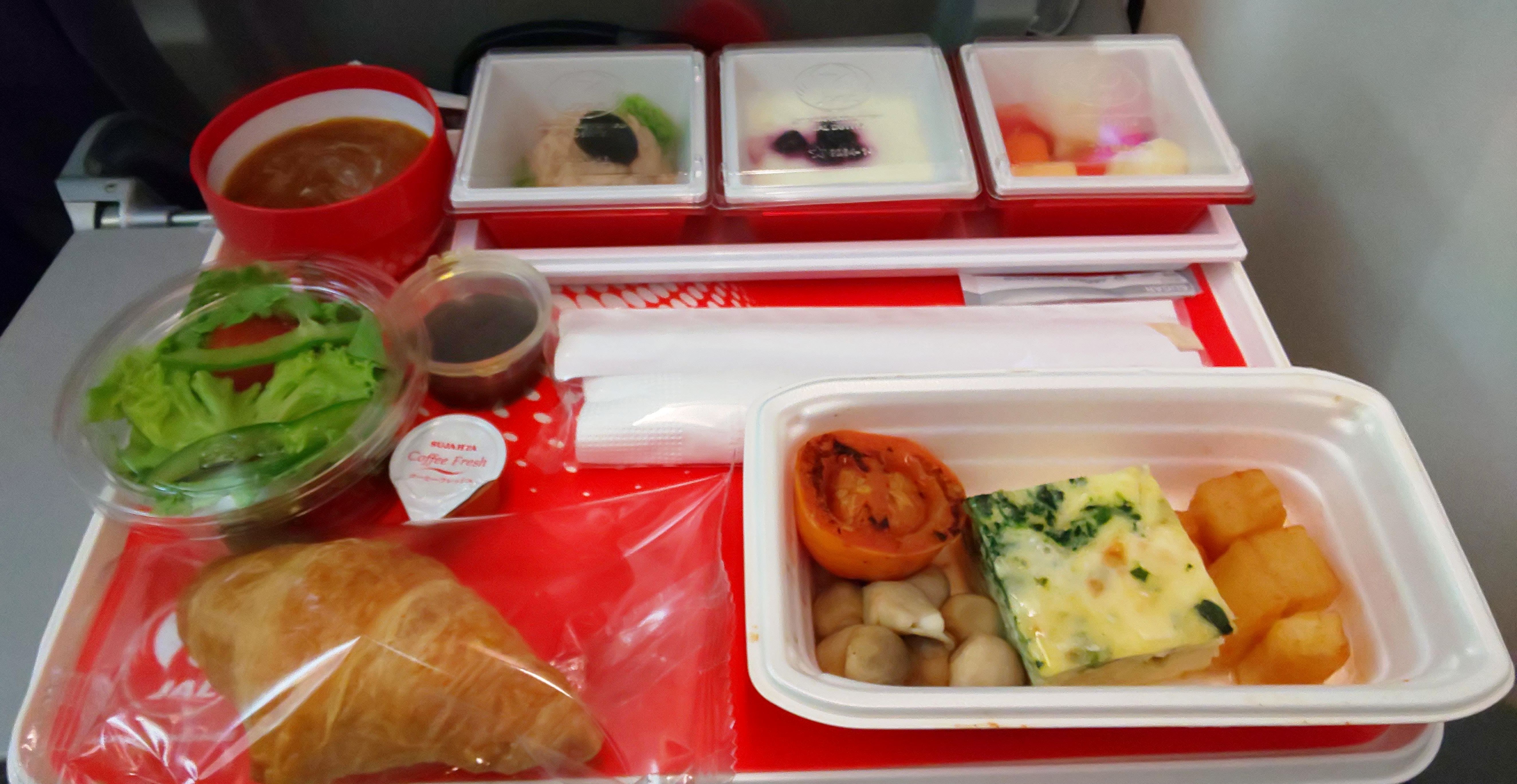 JAL JL728便で提供された機内食