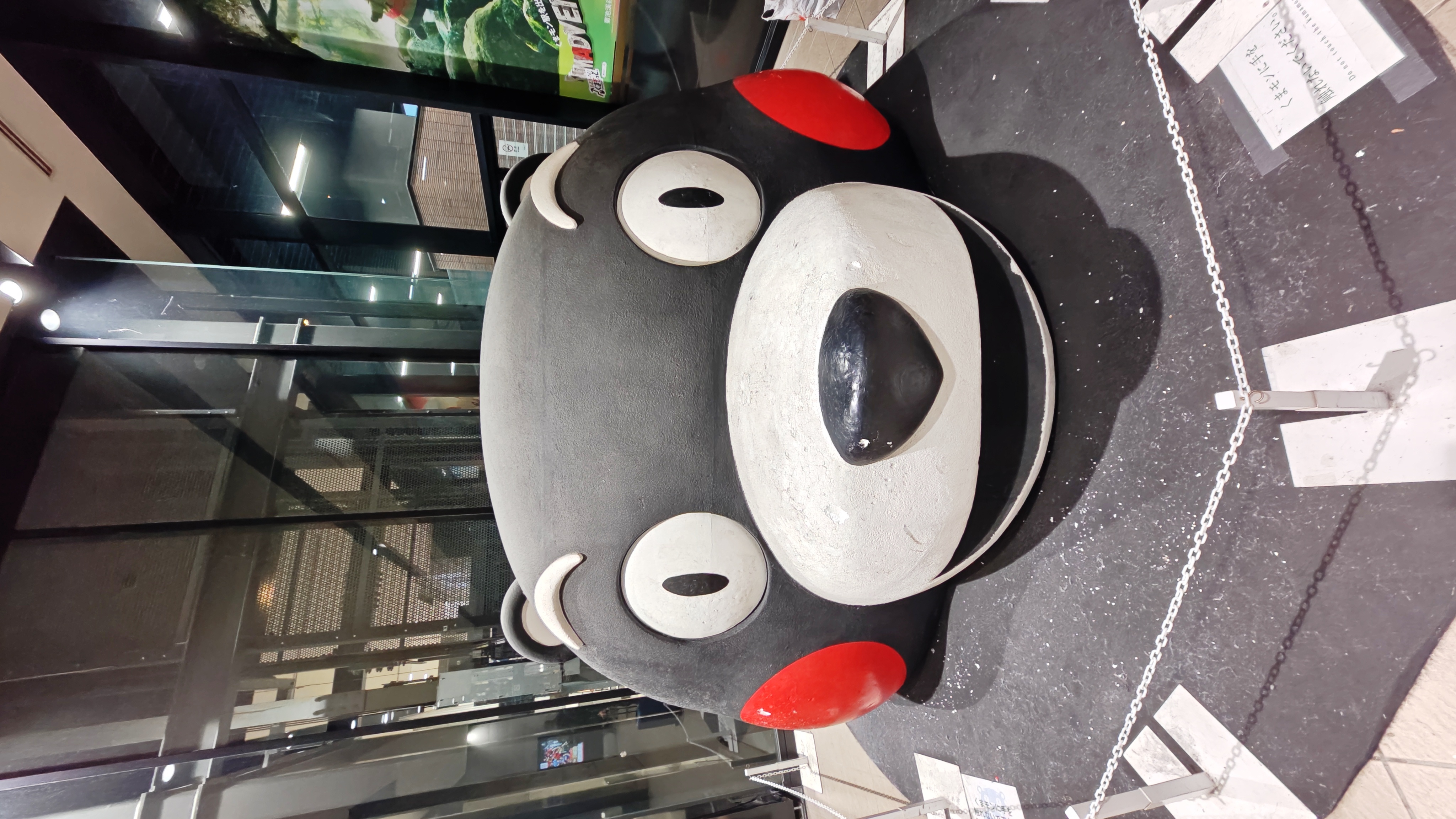 熊本駅のくまモン