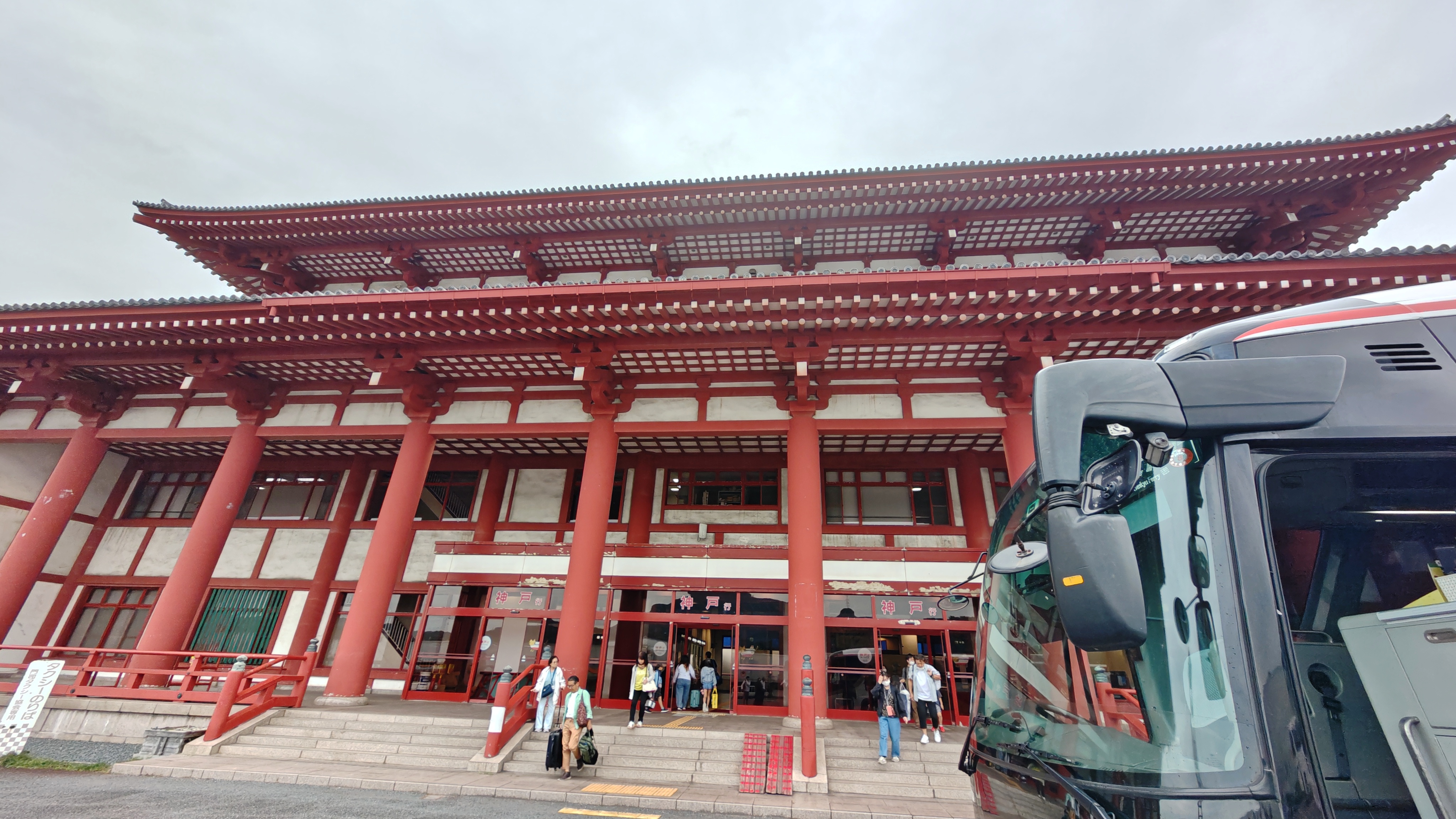 新門司港の阪九フェリーターミナル
