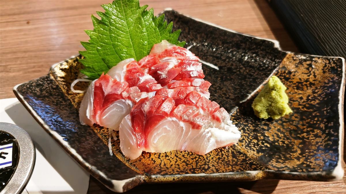 ASA DININGSの平政刺身